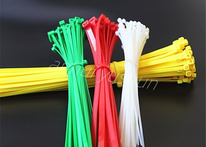 600 mm Cable de Nylon Auto-bloqueio Cravos de plástico Faixa de temperatura -40°C a 85°C 100pcs/saco
