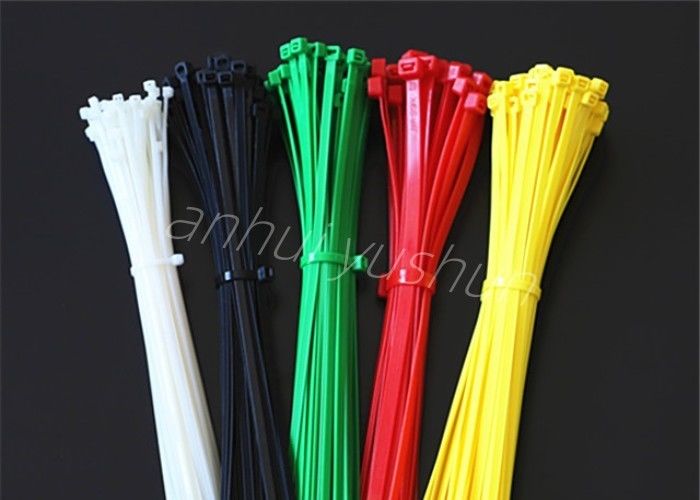 600 mm Cable de Nylon Auto-bloqueio Cravos de plástico Faixa de temperatura -40°C a 85°C 100pcs/saco