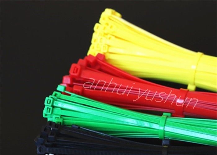 600 mm Cable de Nylon Auto-bloqueio Cravos de plástico Faixa de temperatura -40°C a 85°C 100pcs/saco